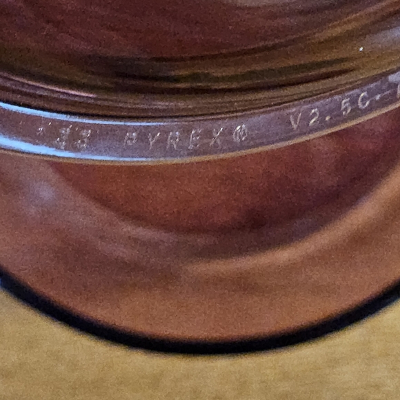 *Vintage 2.5 QT Corning Visions Ware Pyrex Cranberry...
